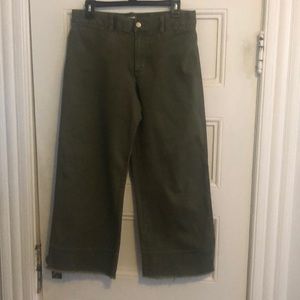 Cropped ,wide leg, frayed at bottom